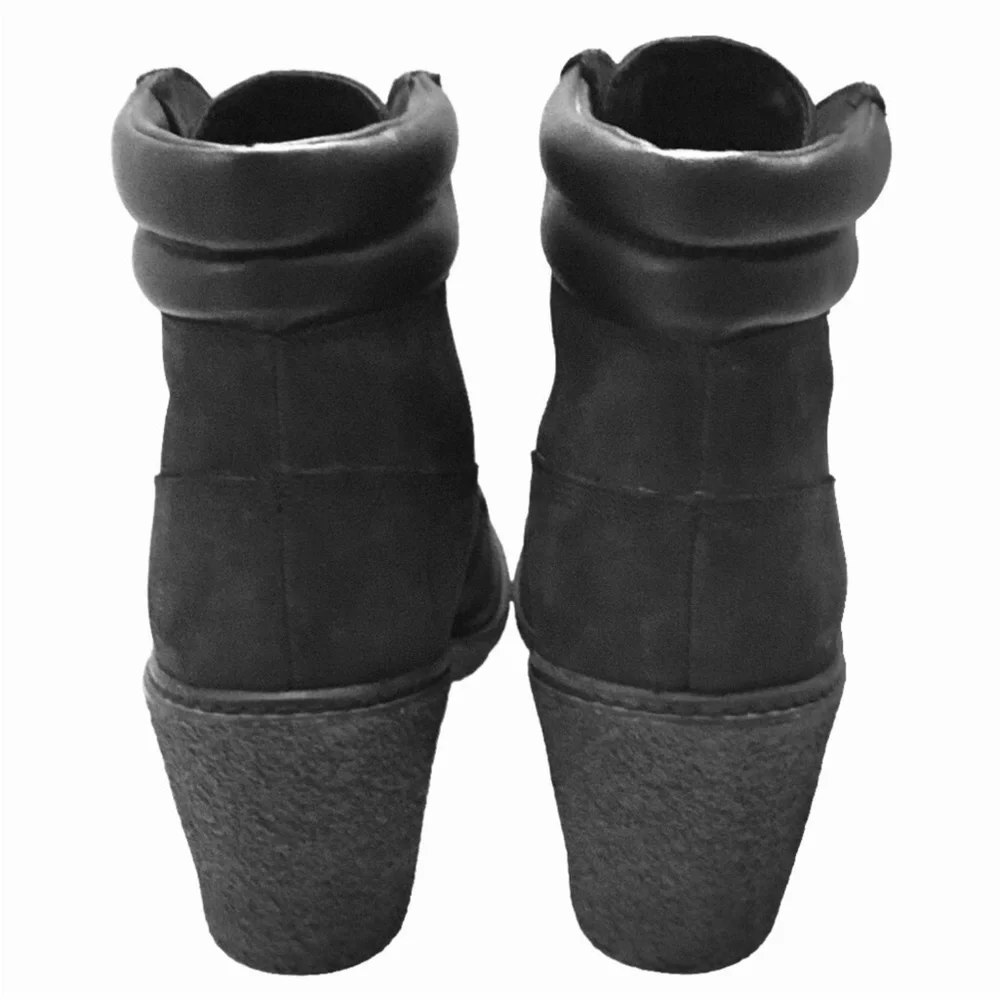 Timberland ‘Amston’ Black Leather Lace-up Lug Sole Wedge Heel Boots Size: 9.5